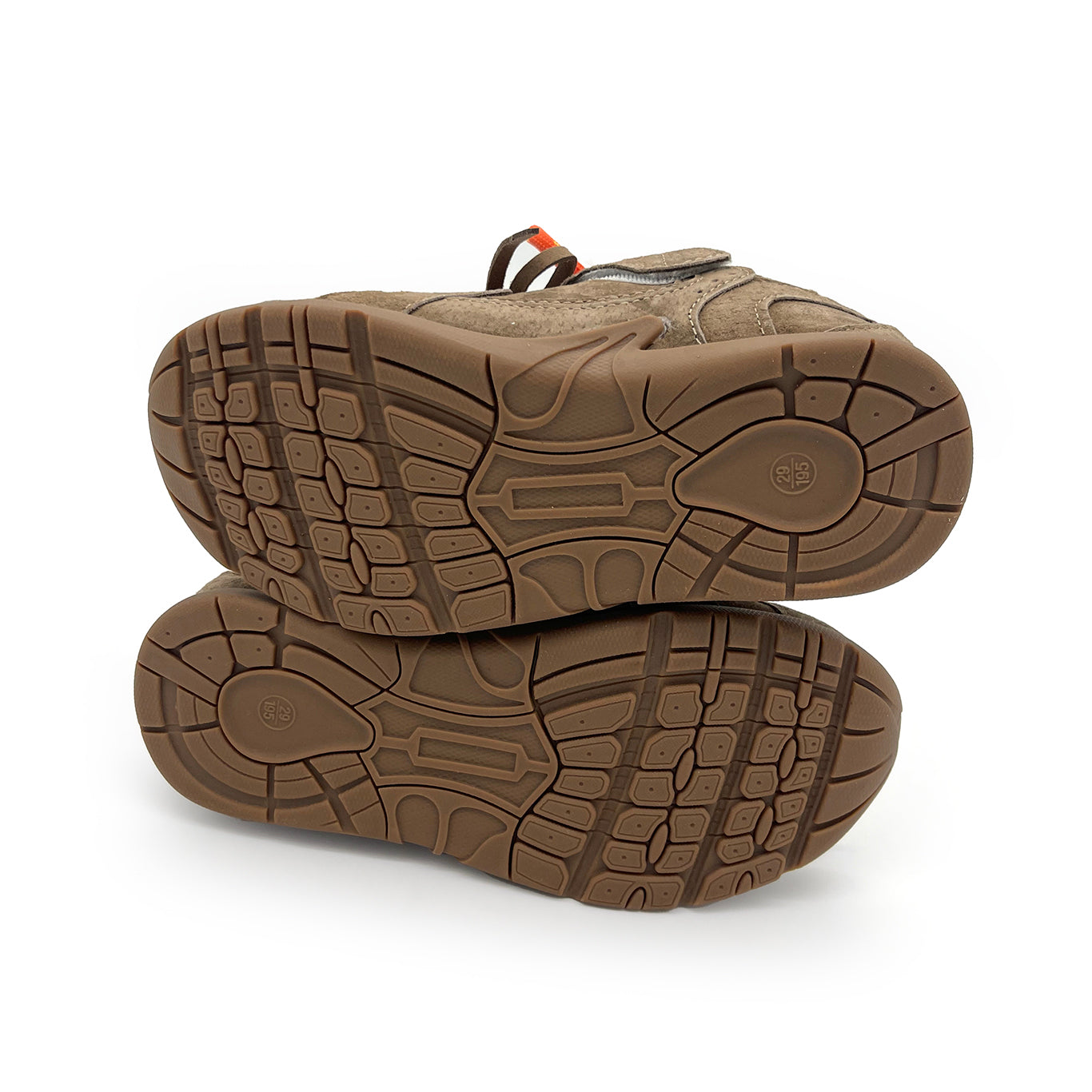 Ecro Sneakers