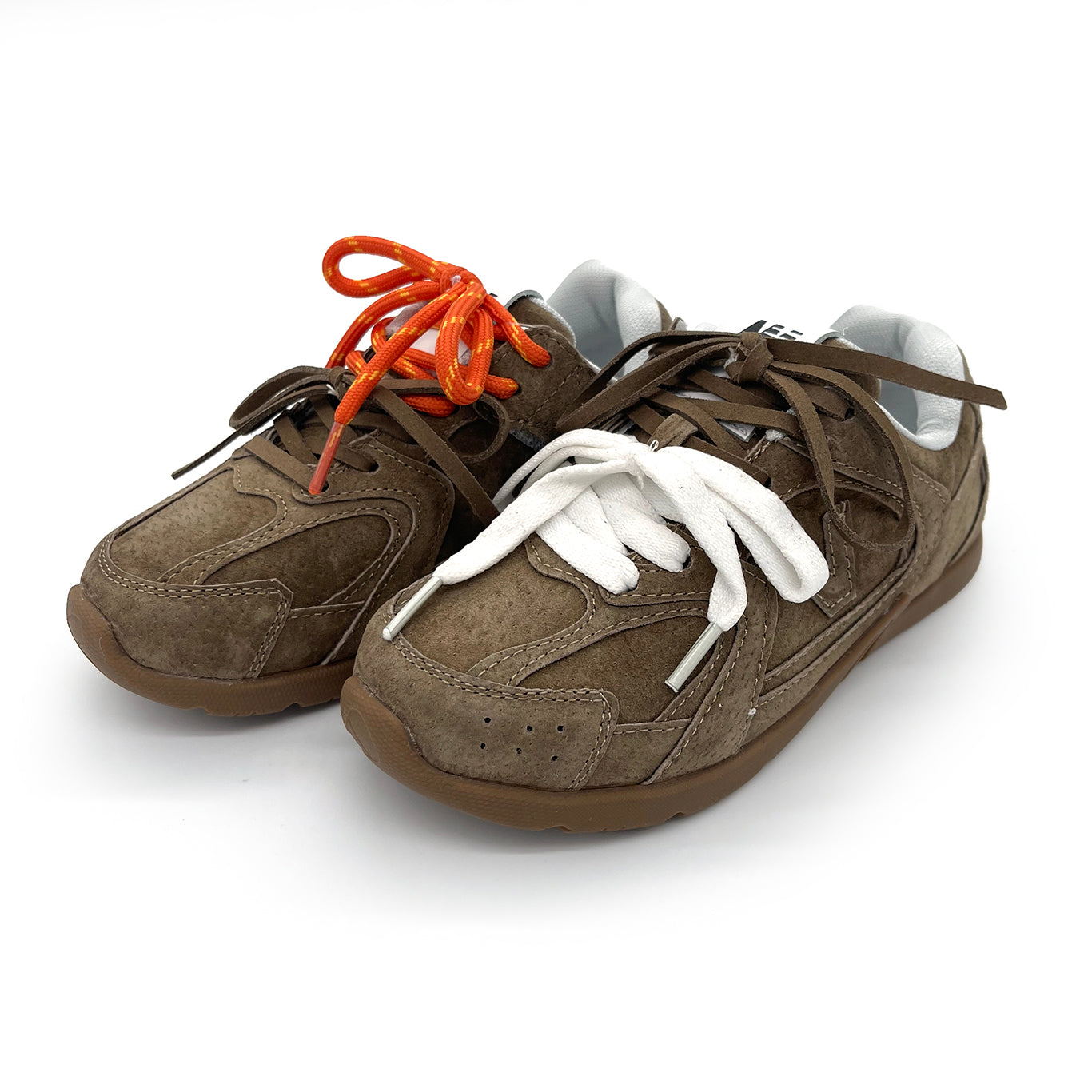Ecro Sneakers